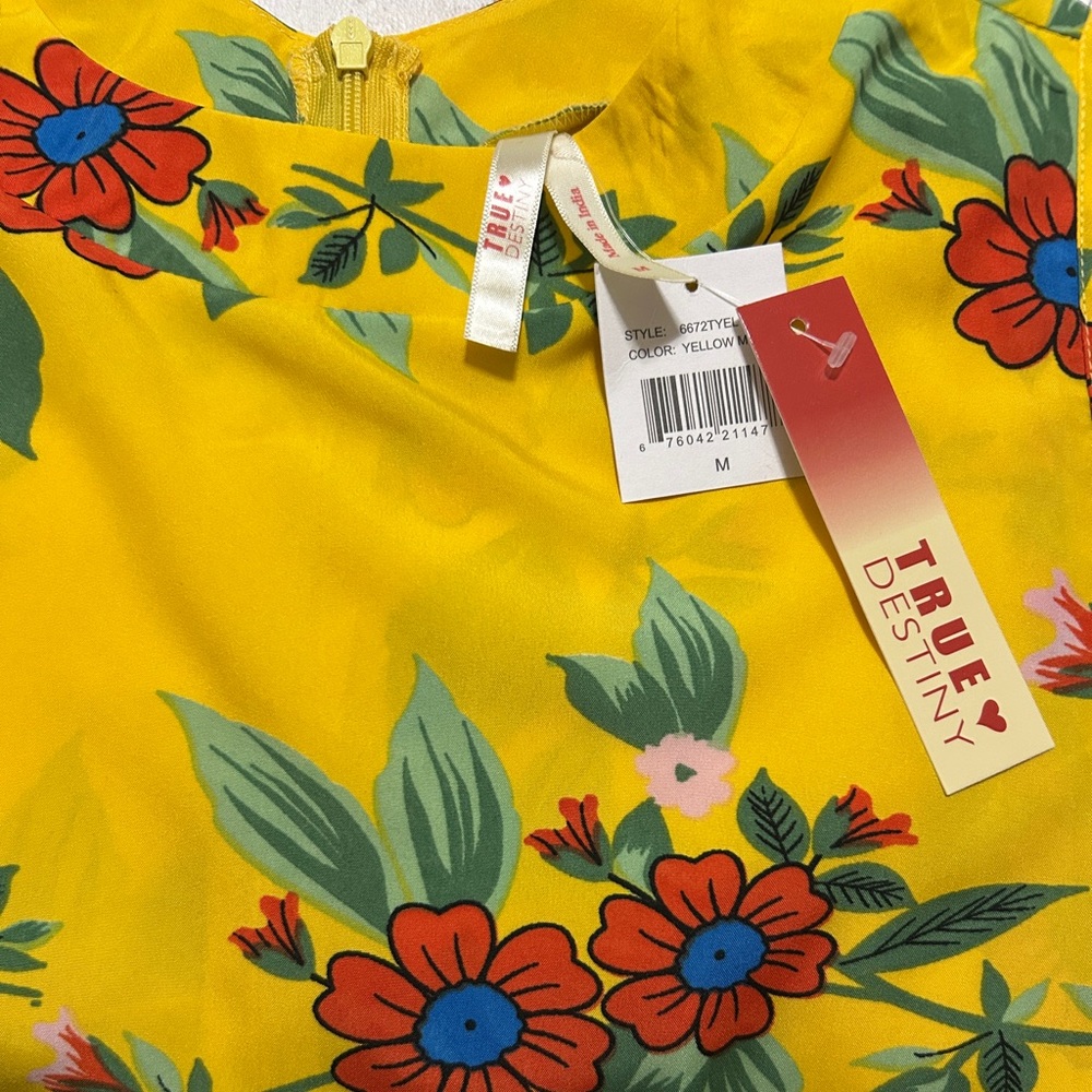 True Destiny Yellow Floral Blouse with Red & Blue Blooms. Size M. - Picture 3 of 4